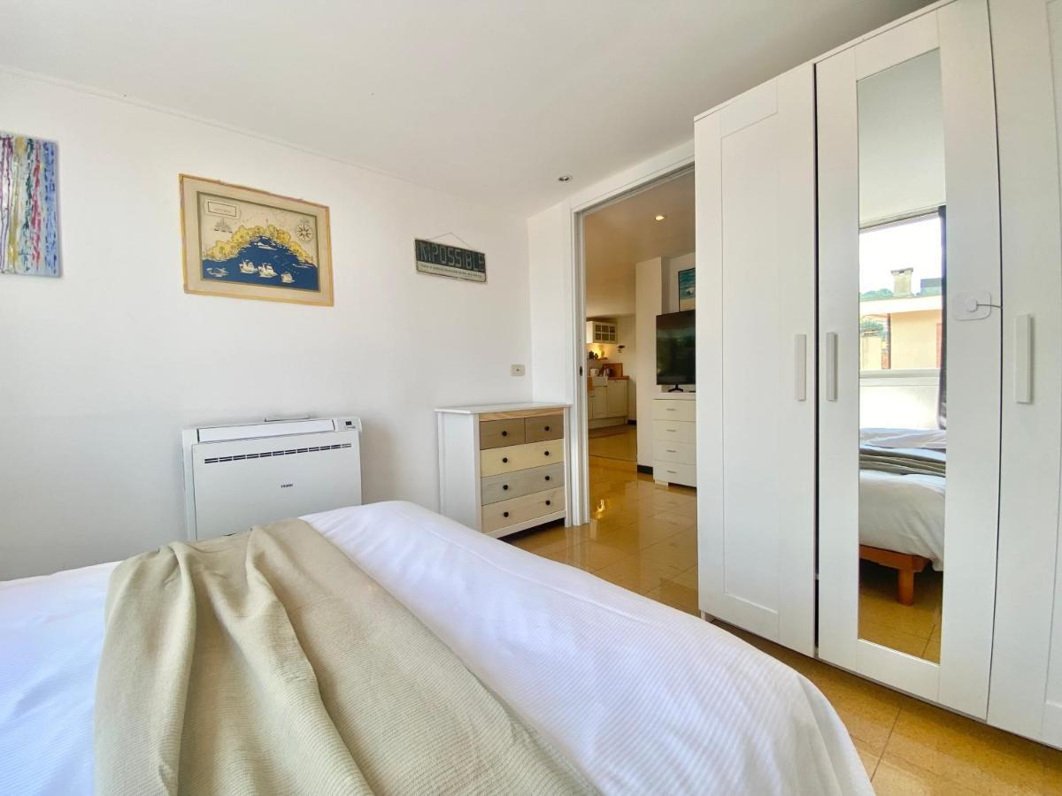 Casaviva - With Terrace And Parking In Apartment Rapallo
